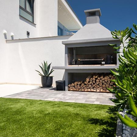 Villa Supernus With Heated Pool 巴斯卡 外观 照片