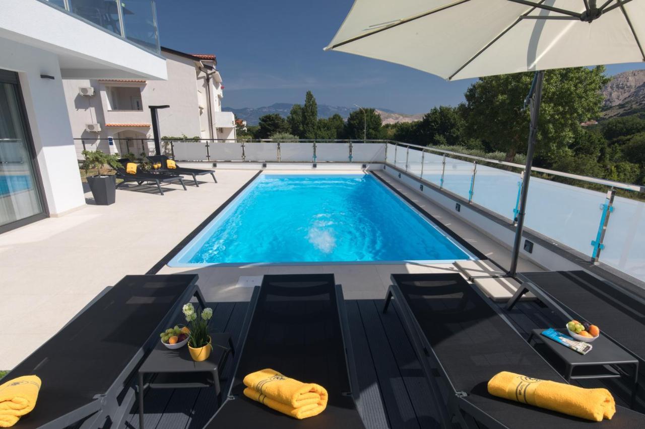 Villa Supernus With Heated Pool 巴斯卡 外观 照片