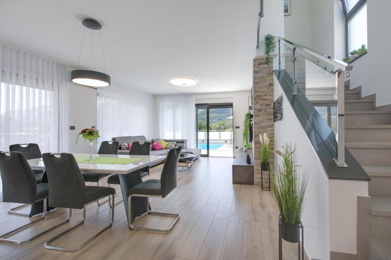 Villa Supernus With Heated Pool 巴斯卡 外观 照片